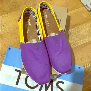Toms